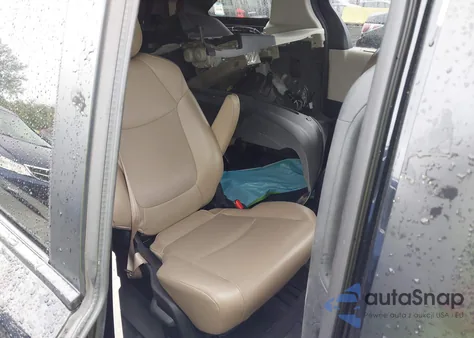 2021 Toyota Sienna Xle from USA, damaged, VIN 5TDYSKFC4MS017574